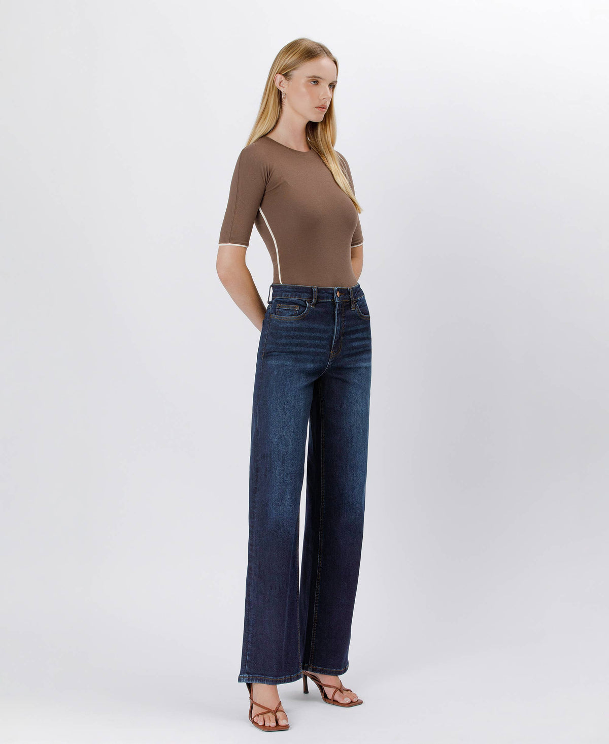 Dark Wash 90’s Vintage